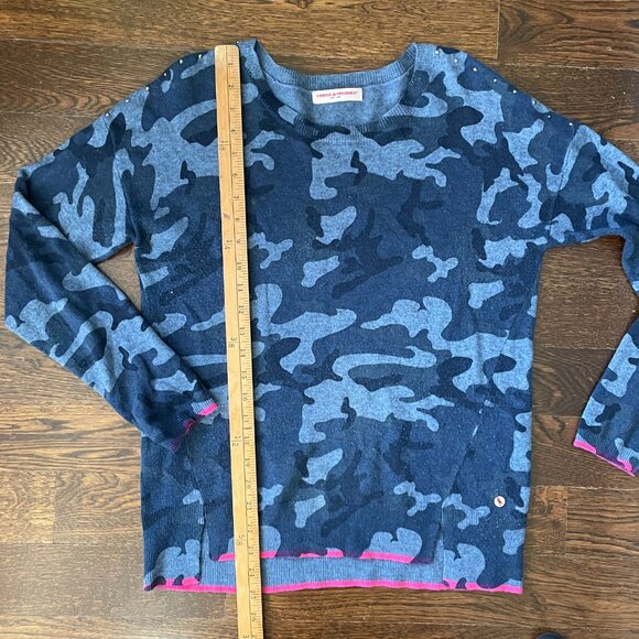 Frieda & Freddies New York Blue Camo Crew Neck Sweater-Medium - Picture 9 of 9